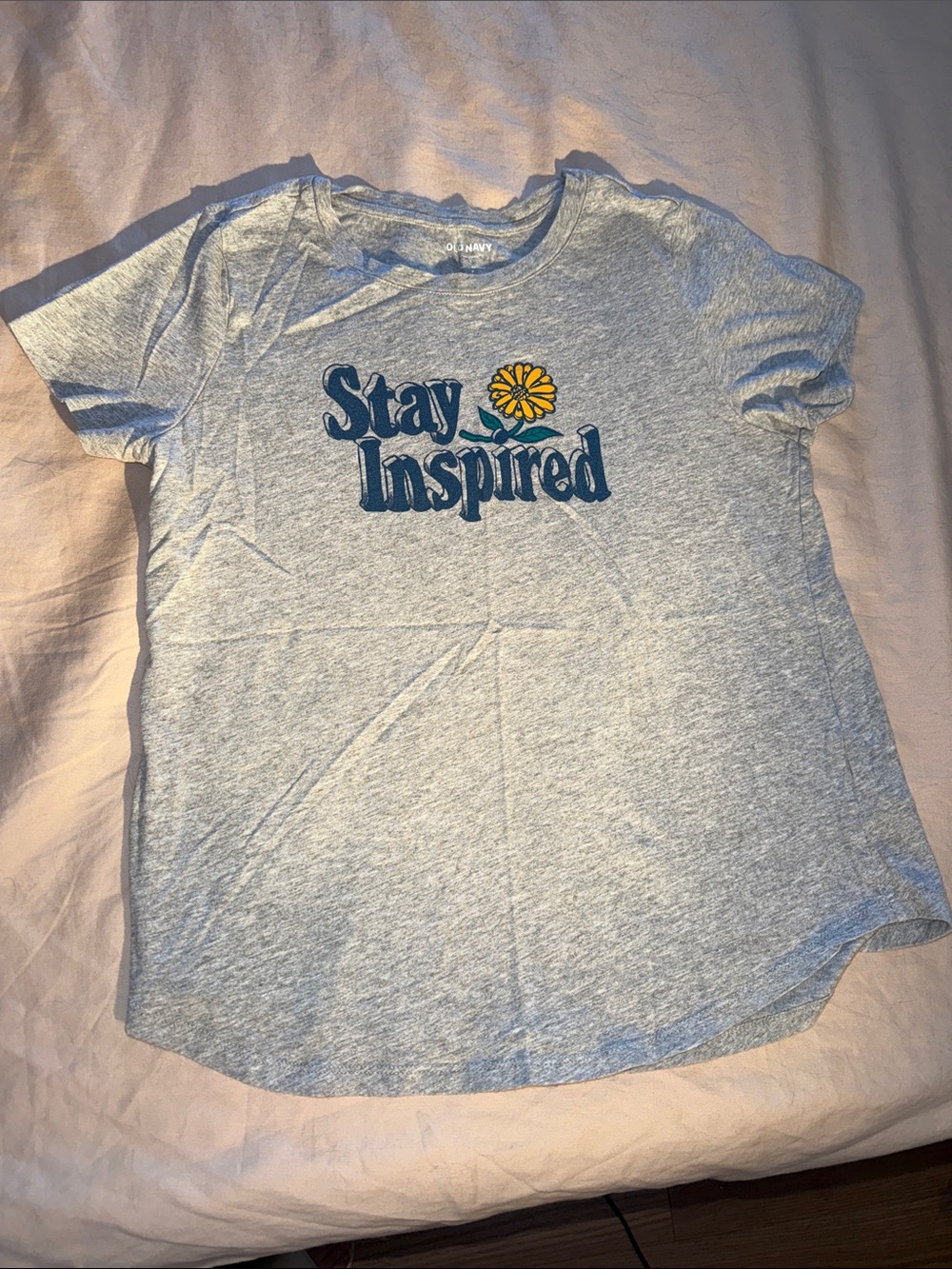 Old Navy Gray Heather 'Stay Inspired' Tee with Yellow Daisy